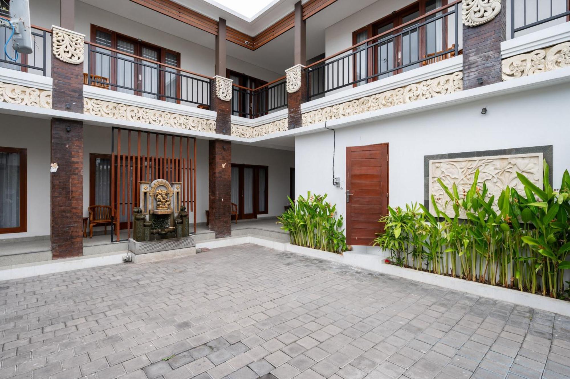 Reddoorz At Yasa's Living Denpasar Guest house *