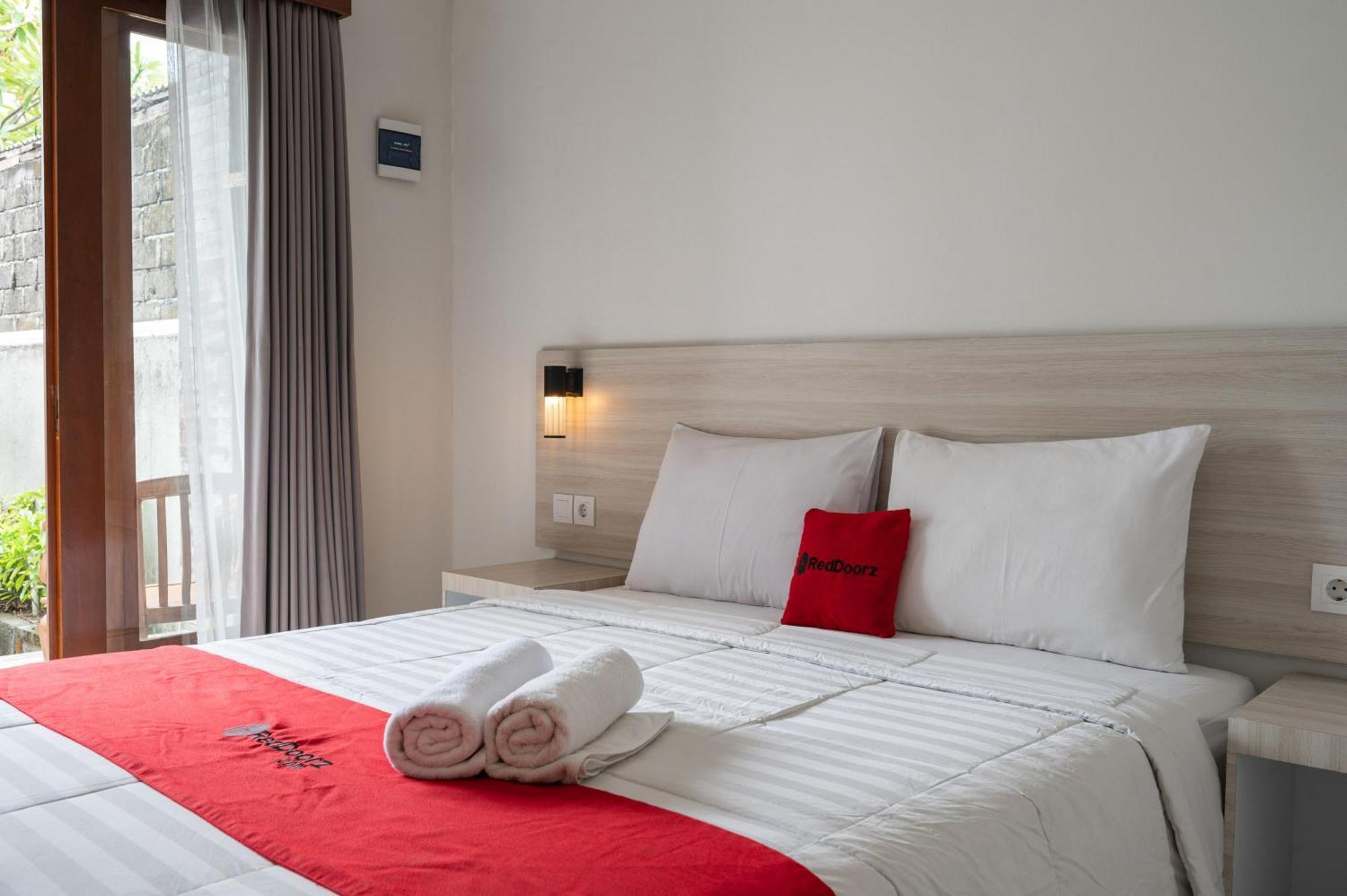 Guest house Reddoorz At Yasa's Living Denpasar *