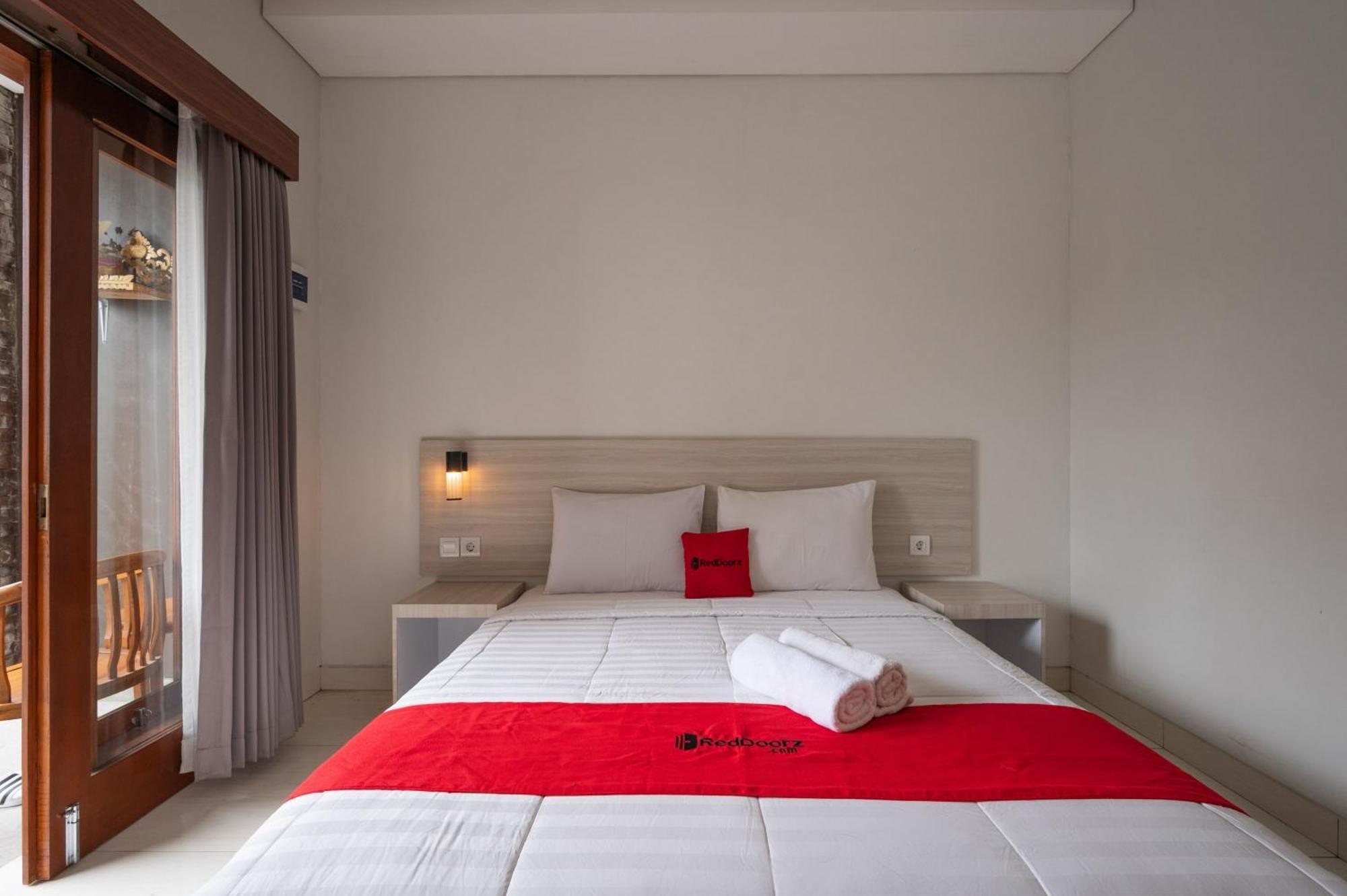 Guest house Reddoorz At Yasa's Living Denpasar *